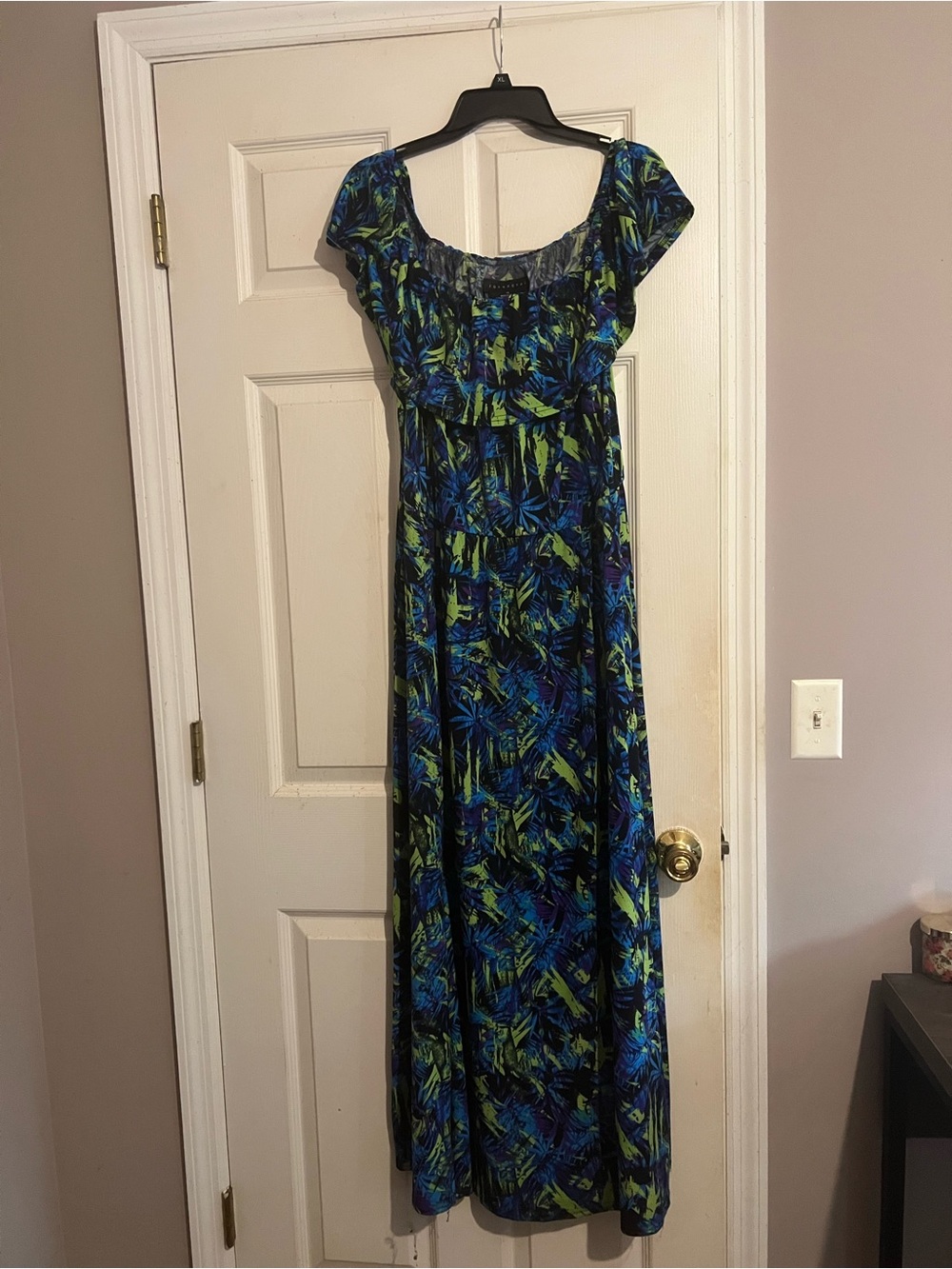 Fox & Royal 1X Maxi Dress